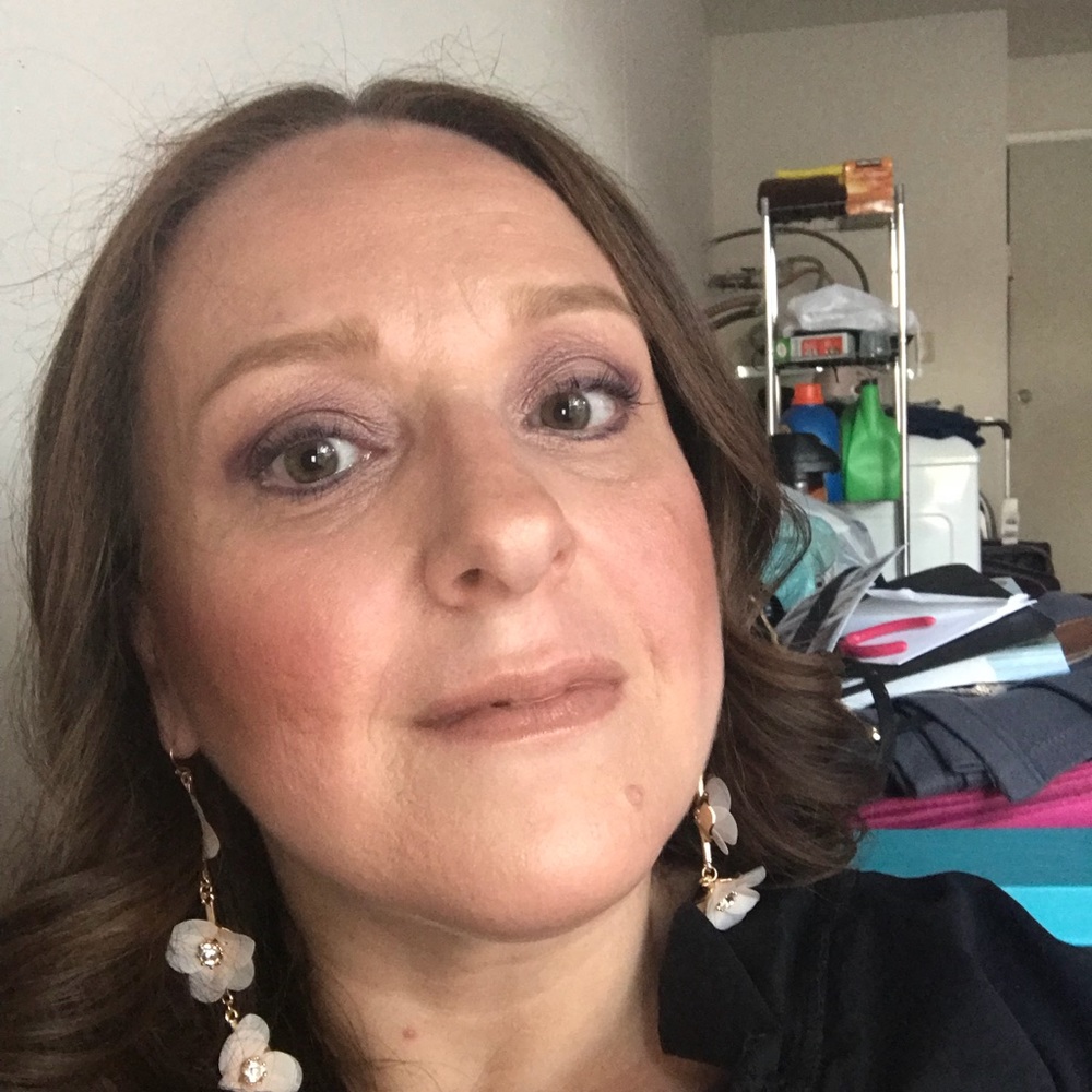 Meet your Posher, Carmen